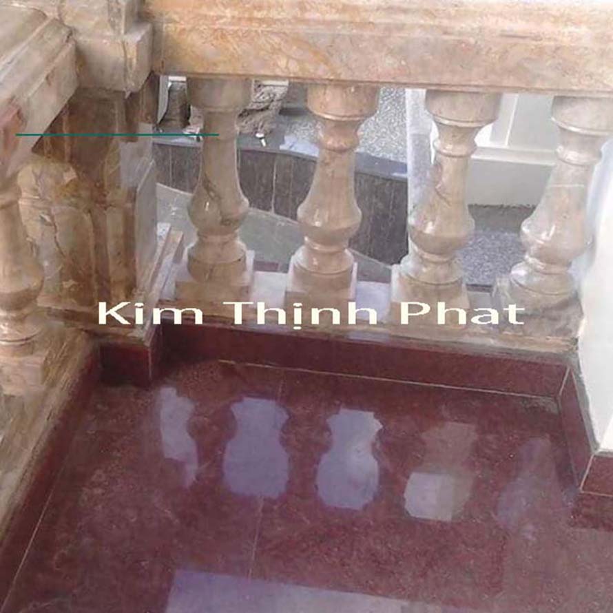 con tiện đá tự nhiên